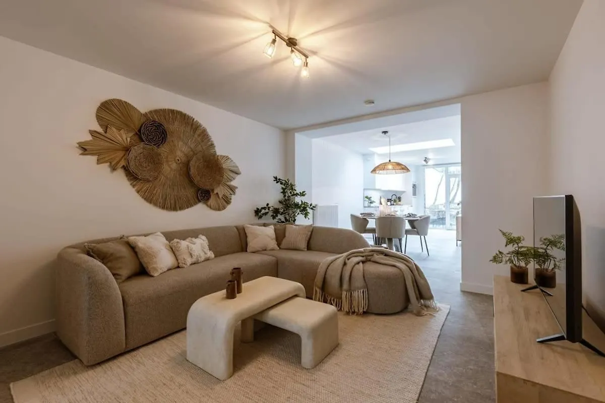 Huswell - Cosy Bohemian Decorated Apartment With Terrace Ostend